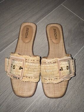 Soda Nayan Raffia Slide Sandal
